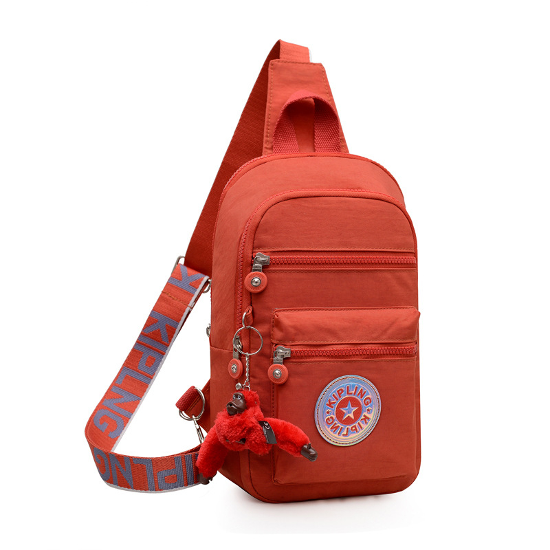 Naylon ženska crossbody torbica, gradski minimalistički stil, sa zatvaračem, unutarnje pretinci (zip pretinac, pretinac za telefon, pretinac za ID karticu), poliester podstava, proljeće 2025