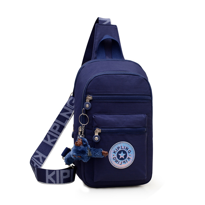 Naylon ženska crossbody torbica, gradski minimalistički stil, sa zatvaračem, unutarnje pretinci (zip pretinac, pretinac za telefon, pretinac za ID karticu), poliester podstava, proljeće 2025