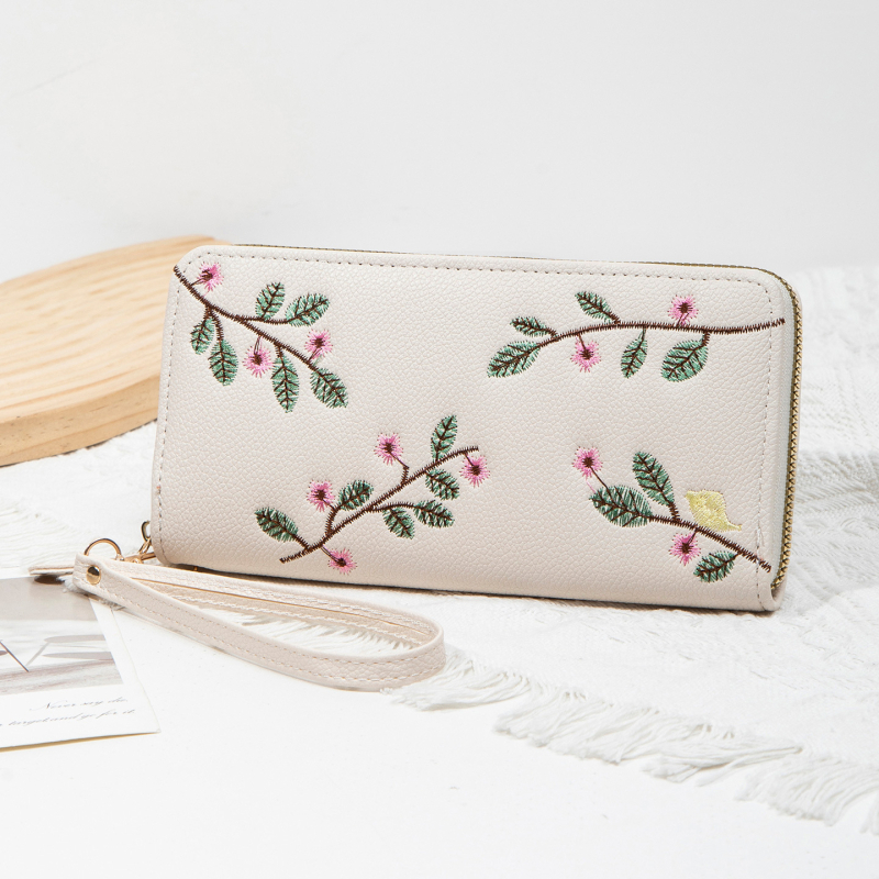 Ženski novčanik s vezenim detaljem, box torba stil, PU koža, zatvarač, podstava od sintetičke kože