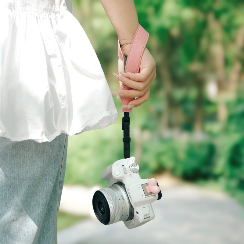 Qingjia PU bőr csuklópánt Pu01 – kompatibilis tükör nélküli és DSLR kamerákkal, egyszerű és strapabíró