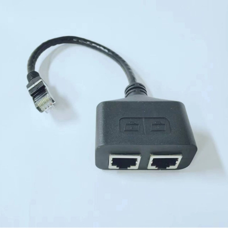 RJ45 Ethernet razdjelnik kabel: 1 muški na 2 ženska, brzina 10–100 Mbps