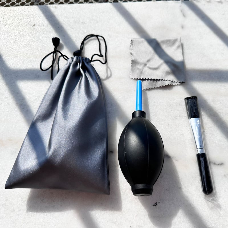 Комплект за почистване на фотоапарат SLR/без огледало — въздушен балон, Lens Pen, микрофибърна кърпа, чанта за съхранение — универсална съвместимост