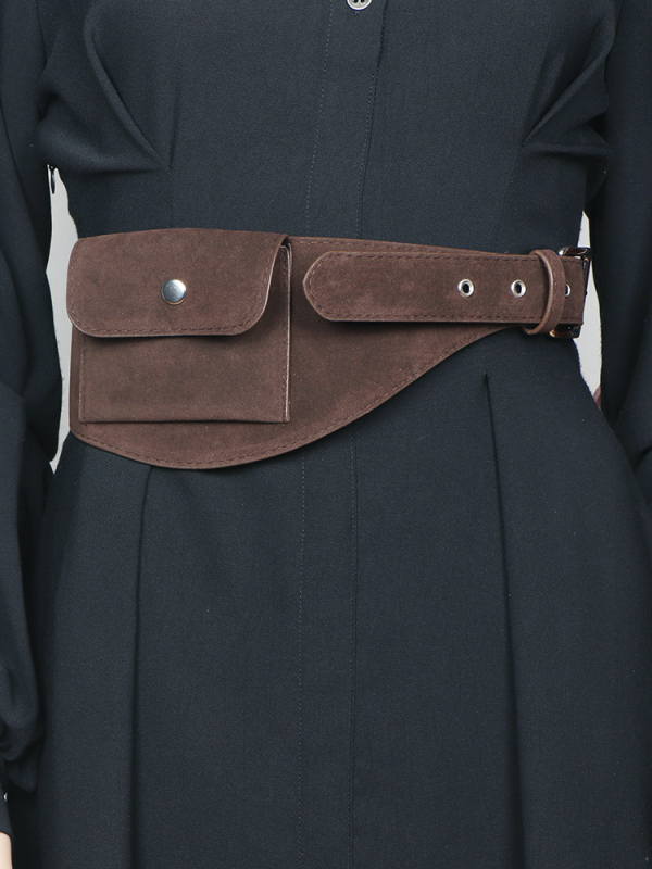 Utcai stílusú deréktáska széles pánttal — PU anyag, kapucsukásos zárás, őszi 2025