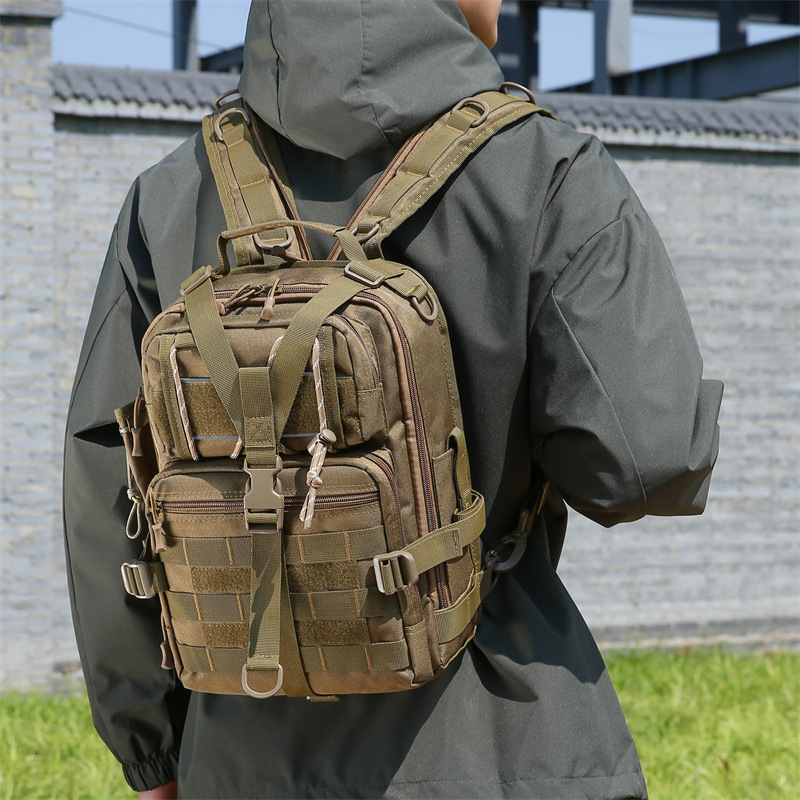 Túra hátizsák — Oxford anyag, ergonikus hátsó panel, légáteresztő és vízálló lopás elleni védelemmel, poliészter bélés, geometriai mintázat