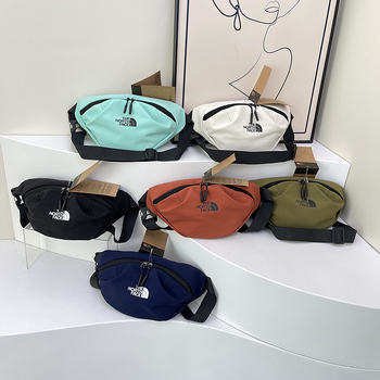 Crossbody torba od najlona, ulični stil, proljeće 2025, zatvarač, unutarnja džep za telefon
