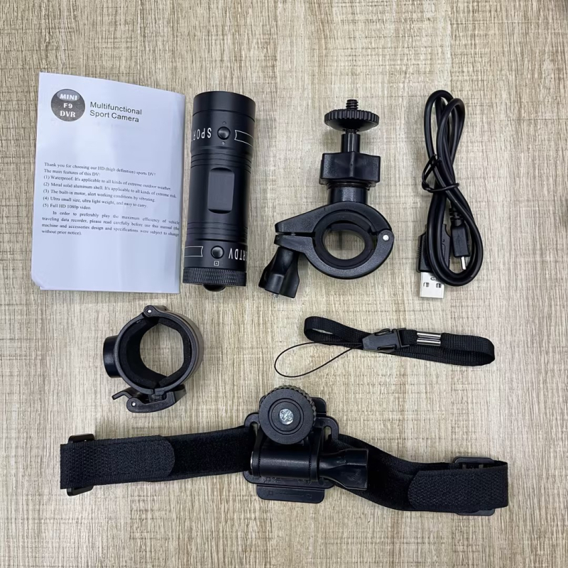 F9 Cameră de cască pentru bicicletă — 1080P HD, Rezistentă la apă, Unghi larg, Stocare pe card TF, Autonomie baterie ~3 ore