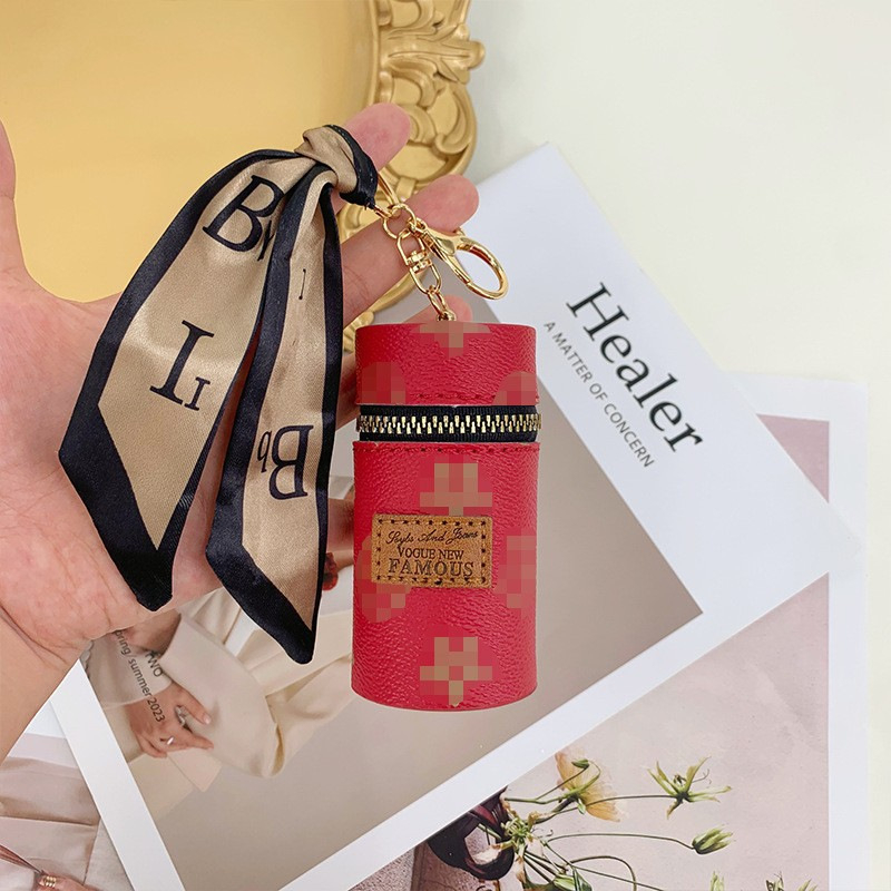 PU kožna novčanik za novčiće s kariranim uzorkom, ženski novčanik s privjeskom, ultra lagan i s proširivim kapacitetom