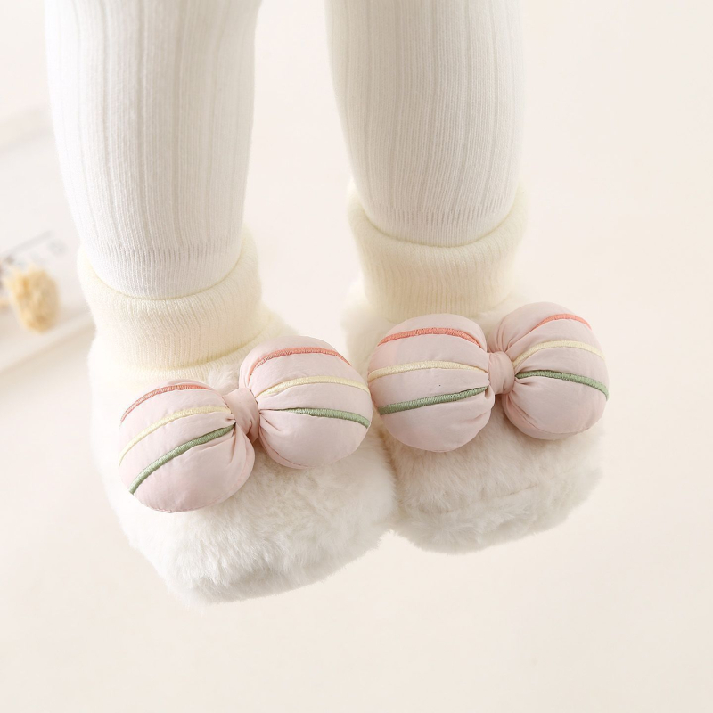 Bērnu kurpes pirmajiem soļiem - cartoon dizains, PU zole, mīksts velūrs augšpuse, vilnas-kašmīra iekšējā zole, kokvilnas odere