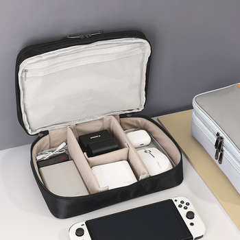 Trostruka putna torba za kabeli i power bank organizator, vodootporna — (20-35L; Poliester; Vodootporna; Suho/mokro odvajanje; Rekreacijsko putovanje)