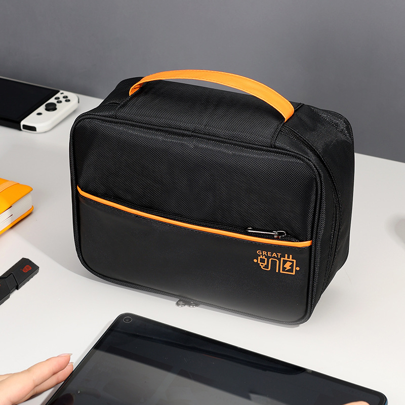 Trostruka putna torba za kabeli i power bank organizator, vodootporna — (20-35L; Poliester; Vodootporna; Suho/mokro odvajanje; Rekreacijsko putovanje)