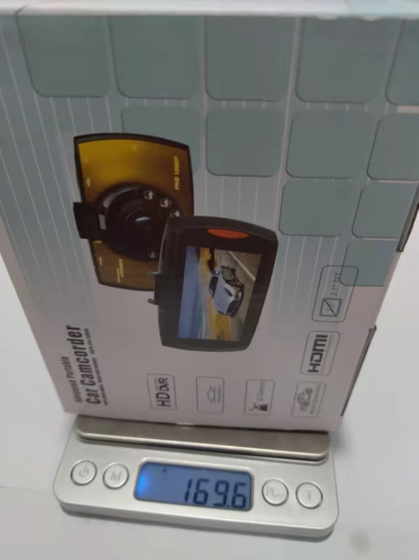 G30 HD dash cam s dvostrukom kamerom naprijed i natrag, 170° kut snimanja, otvor F2.0, 1080p, 2.4 inčni zaslon