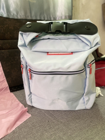 Unisex ruksak za outdoor, vodootporan Oxford materijal, pogodan za 14-inčni laptop, kapacitet ispod 20 litara.