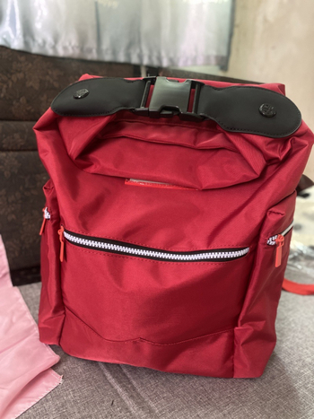 Unisex ruksak za outdoor, vodootporan Oxford materijal, pogodan za 14-inčni laptop, kapacitet ispod 20 litara.