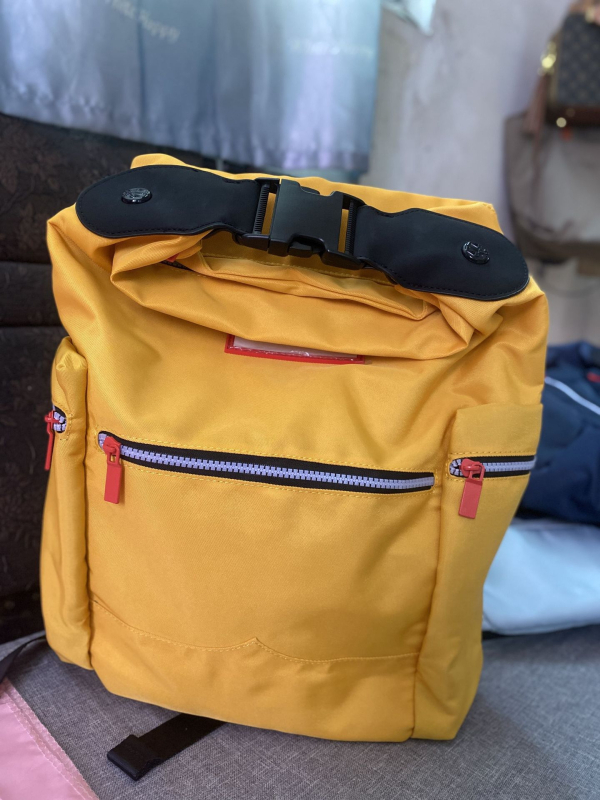 Unisex ruksak za outdoor, vodootporan Oxford materijal, pogodan za 14-inčni laptop, kapacitet ispod 20 litara.