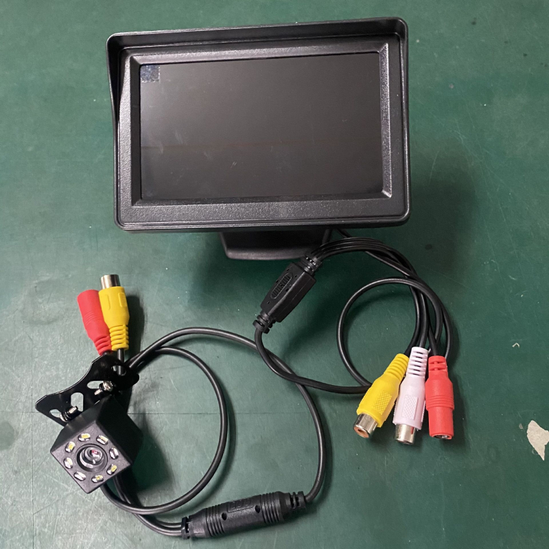 Afișaj pentru mers înapoi în mașină cu ecran LCD, rezoluție 480x272, intrare AV, cameră pentru mers înapoi inclusă