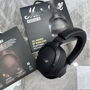 M19 Bluetooth bežične slušalice za glavu – doseg 10 m, Bluetooth 5.4, trajanje baterije 4–8 h, stereo