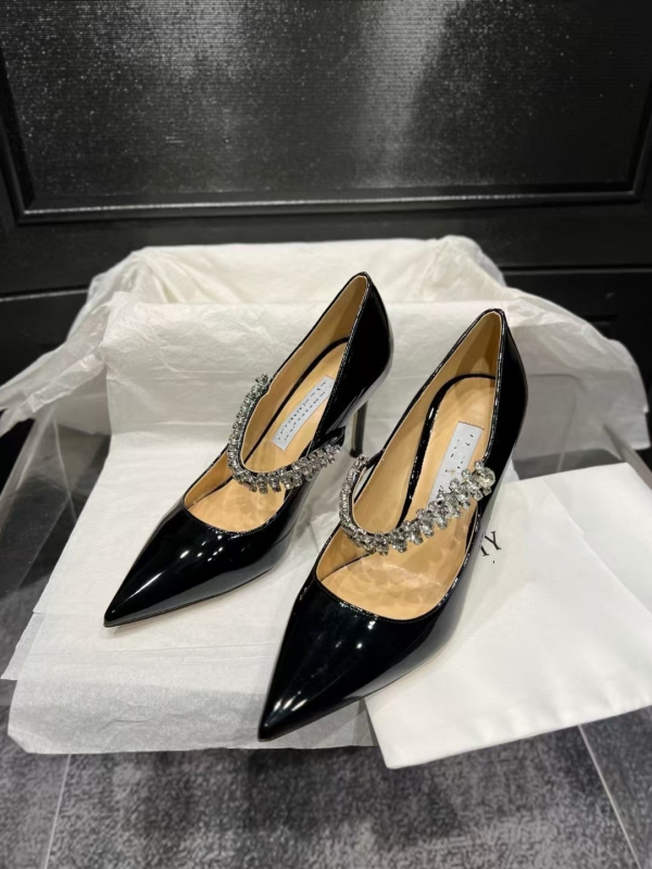 Дамски обувки на висок ток с остър нос, патентована кожа, еднопрезрамков дизайн, върхът с кристали, дебел ток, височина 3–6 см