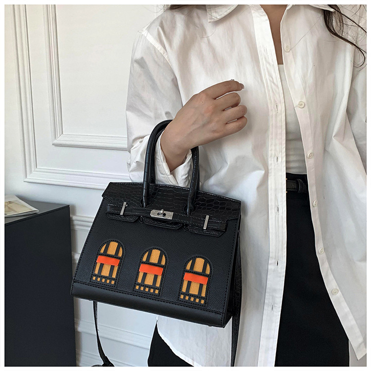 PU anyagú tote táska, utcai stílus, zárás, vízszintes négyzetes forma, belső telefontartó zseb