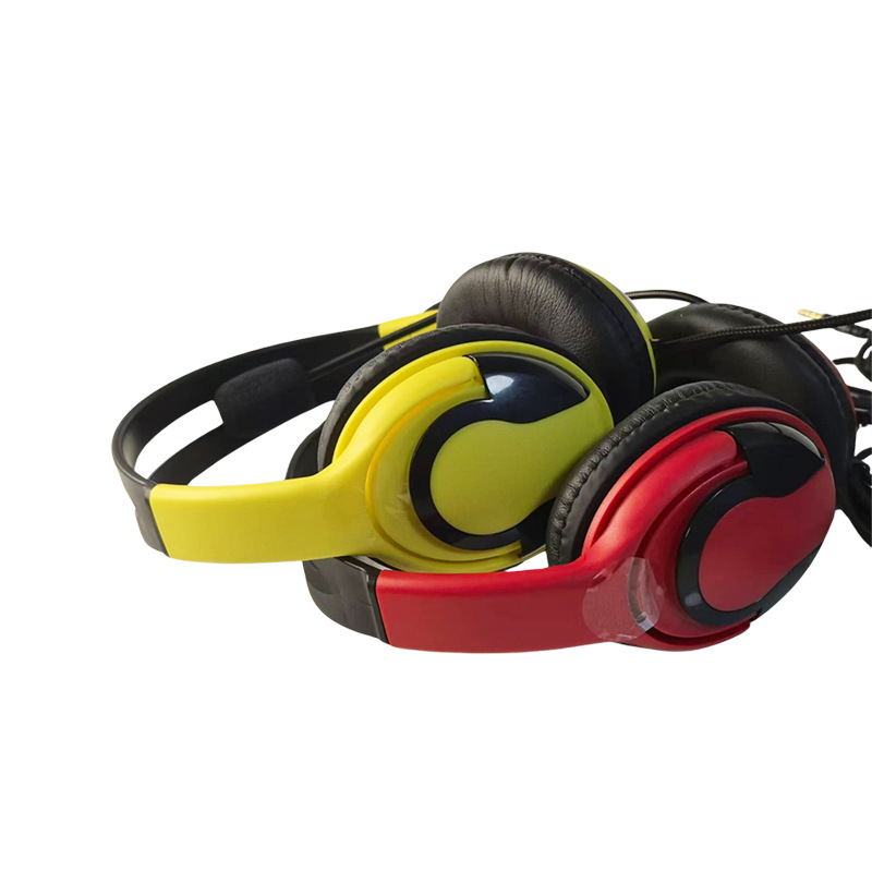 Žične gaming slušalice za PC/Laptop s ugrađenim mikrofonom, preko uha, model 2024