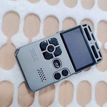 VM181 Digitális hangrögzítő és MP3 lejátszó – hangalapú felvétel; MP3/WAV formátumok; felvételi idő: 1000; TF-kártya memóriabővítés; USB 2.0