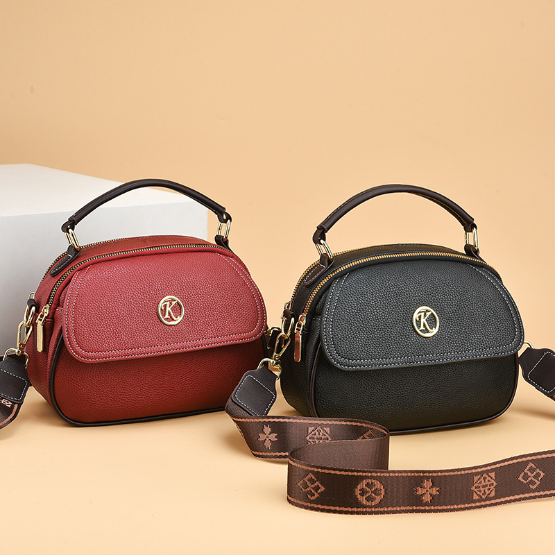 Minimalistička ženska crossbody torba, novi model niche stila, inspirirana korejskim stilom, PU torba preko ramena, mala i elegantna za svakodnevnu upotrebu.
