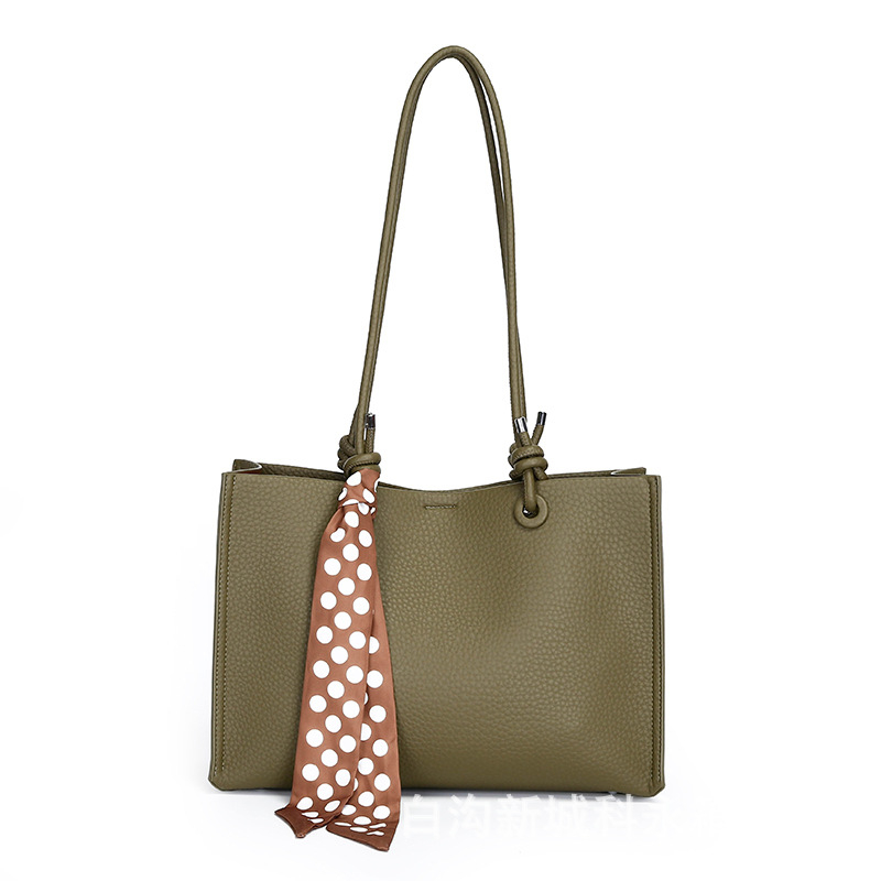 Geantă Tote din PU, formă orizontală pătrată, închidere magnetică, căptușeală poliester, buzunare interioare: fermoar, telefon, ID, cameră