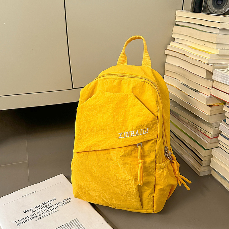 Planinarski ruksak, unisex najlon, 20–35L, za 8-inčni prijenosnik, zakrivljene naramenice