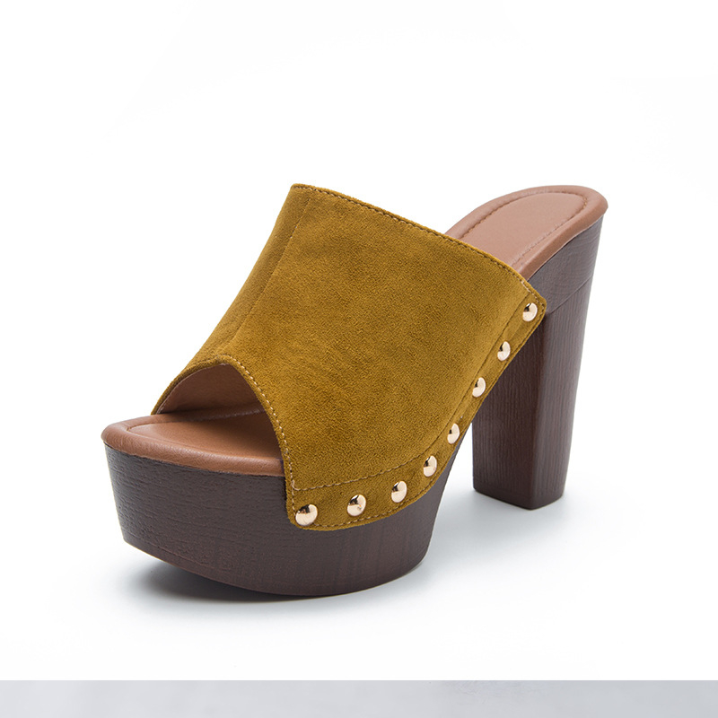 Дамски сандали с форма на рибена уста, висок и дебел ток над 8 см, PU горна част, PU вътрешност, гумена подметка с нитове