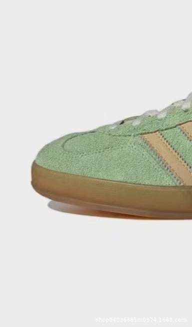 Desun otrās paaudzes ikdienas kedas unisex – apaļš purns, nubukā no liellopa ādas, krāsu blokēts raksts, vulkanizēta zole, priekšējās šņorēšana