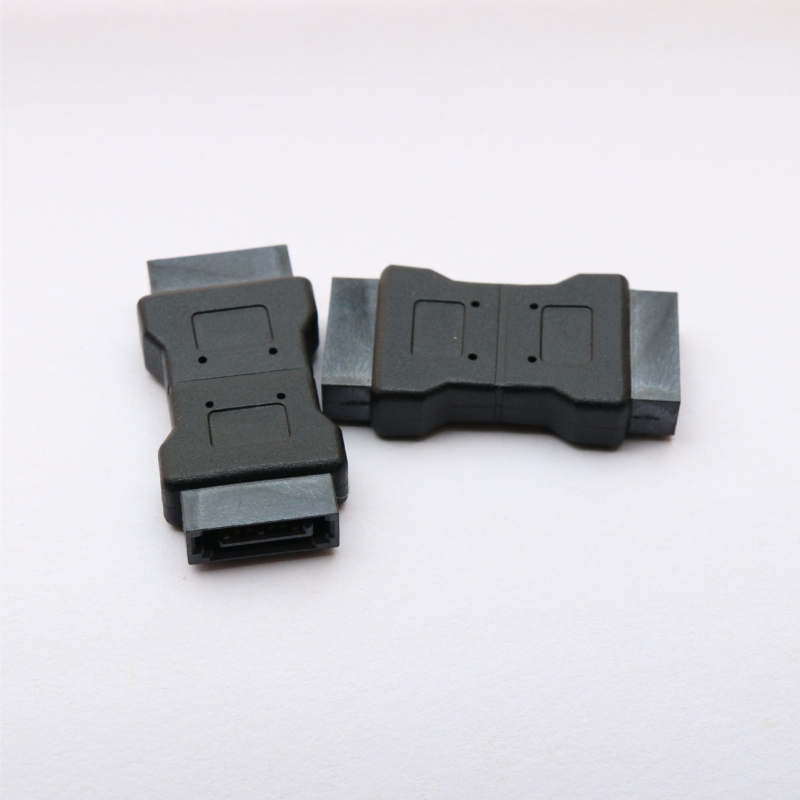 Adaptor SATA 180°/90° - cablu din cupru, lungime reglabilă, prelucrare personalizată