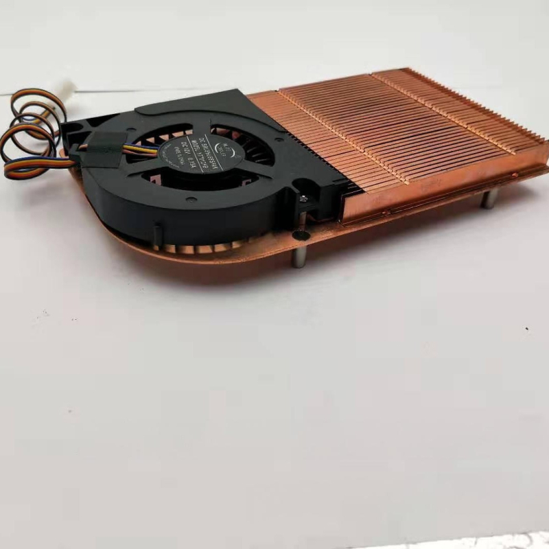 Radiator pentru laptop - Răcire cu aer; 1 ventilator; Plasă metalică; Greutate 0,35 kg