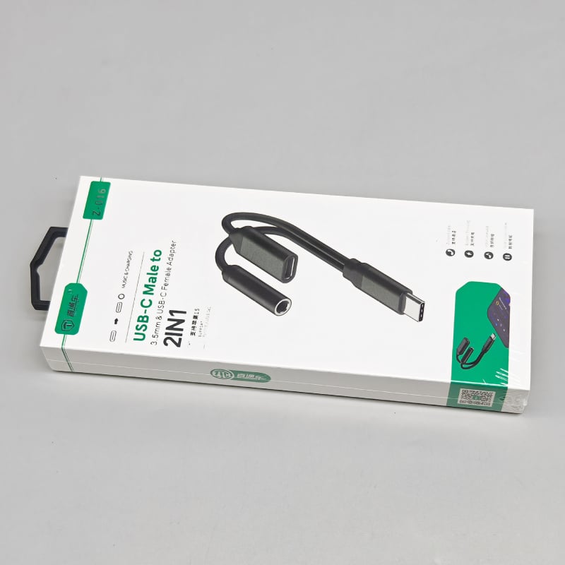 Adaptor pentru căști Apple 15, Huawei P70 și Xiaomi TC către 3,5 mm — cablu convertor pentru încărcare live și jocuri (Model z015 z016; Tip: patch cord; Interfață: Altă; Cip: Ediție Digitală; Lansare: 2024)