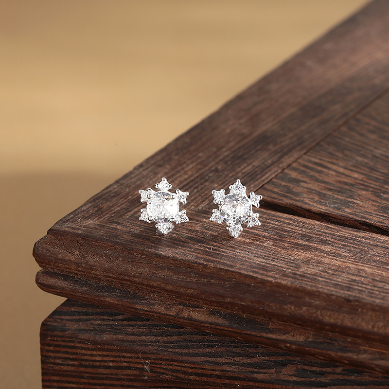 S999 srebrne naušnice s dizajnom snježne pahulje, s dijamantima, za žene