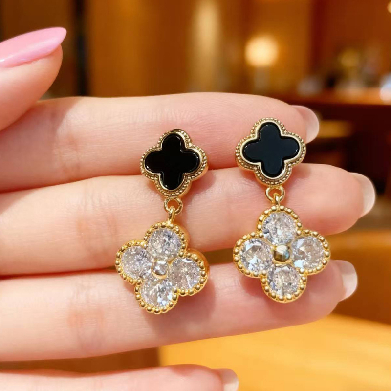 Cercei cu trifoi cu patru foi, pentru femei, cupru, electroplacare, formă geometrică, stil lux lejer