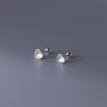 Bakrene naušnice srcolikog oblika sa vijčanim zatvaračem, Mingxin, geometrijski stil, Guangzhou, Zima 2021