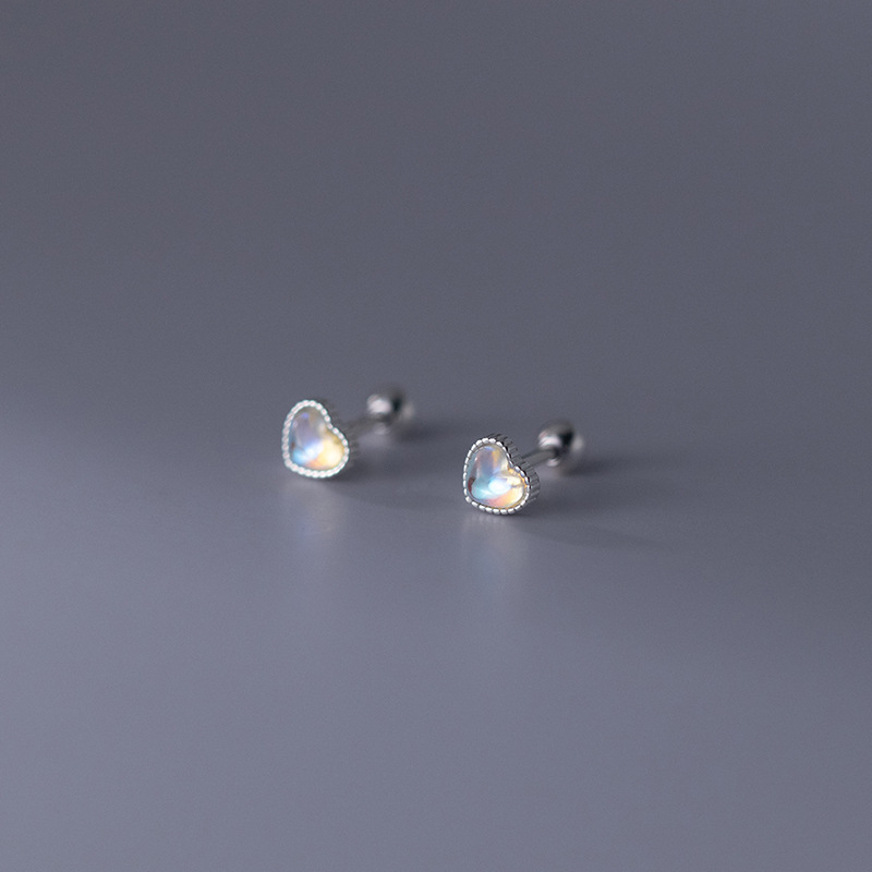 Bakrene naušnice srcolikog oblika sa vijčanim zatvaračem, Mingxin, geometrijski stil, Guangzhou, Zima 2021