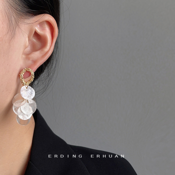 Naušnice s resicama od školjki, ručno izrađene, geometrijski stil, lagani luksuz