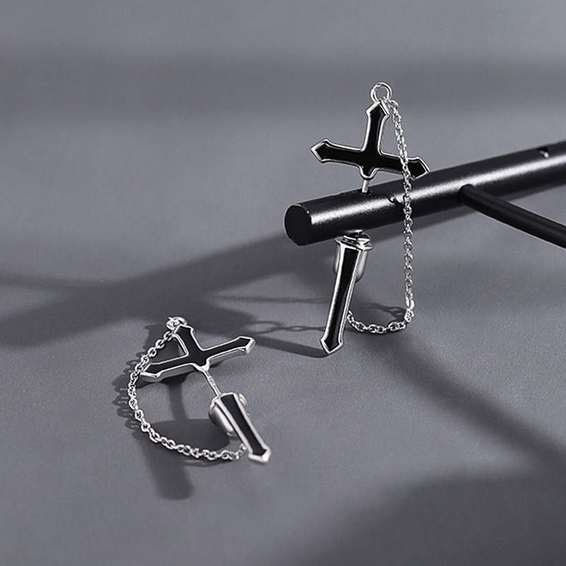 Cercei cu lanț încrucișat, design dintr-o singură bucată, geometric, stil hip-hop, cupru, placare electrolitică (cupru; placare electrolitică; geometric; hip-hop; unisex)