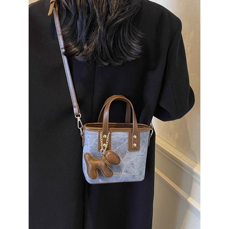 Ženska crossbody torba – stil urbane jednostavnosti, materijal PU, mini kvadratna torba, lansiranje: ljeto 2025, podstava: poliester
