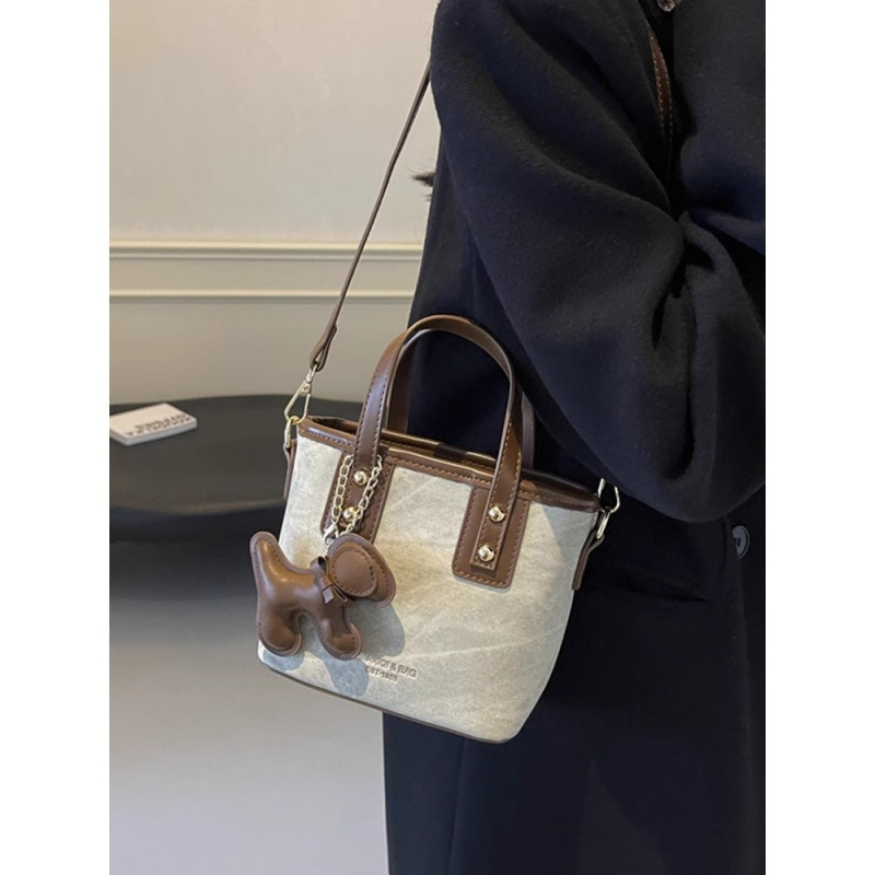 Ženska crossbody torba – stil urbane jednostavnosti, materijal PU, mini kvadratna torba, lansiranje: ljeto 2025, podstava: poliester