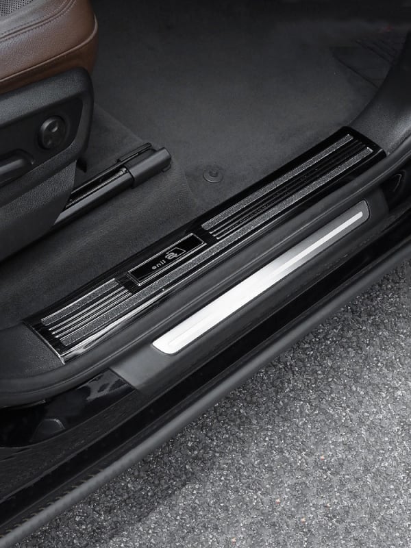 Prag interior din oțel inoxidabil pentru Audi Q7 (2016-2021), model ADMKT, protecție împotriva zgârieturilor