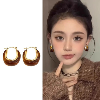 Naušnice Maillard Amber Geometrijski oblik (Material: Resin; Shape: Geometric; Plating: Electroplating; Ear posts: Copper)