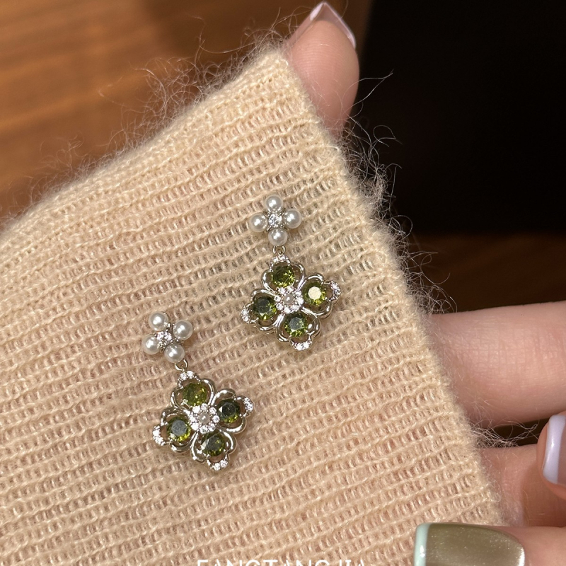 Cercei cu formă geometrică, stil vintage (Material: aliaj de zinc; Procesare: electroplacare; Formă: geometrică; Acul pentru urechi: oțel; Stil: vintage)