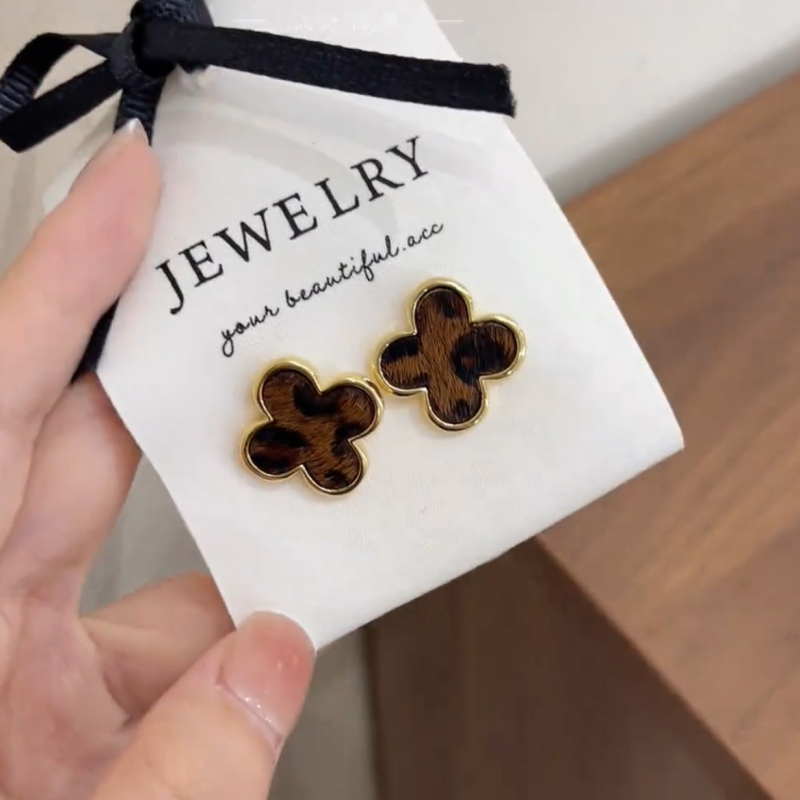 Fülbevalók négylevelű lóhere mintával, réz anyagú, elektroplatált bevonattal, koreai stílus, 2024 ősz