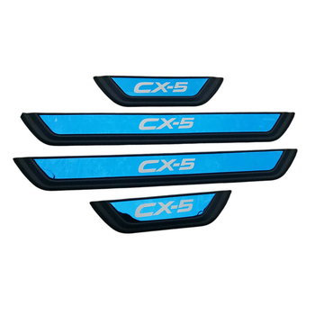 Mazda CX-5 (2017–2024) műanyag ajtó küszöbök – dekoratív belépő pedál, modell 122801l, Che Anchi