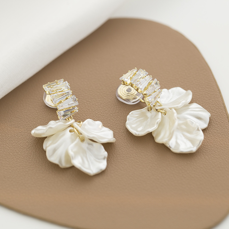 Обици за жени: пластмаса/смола, клипс за уши с мотив москитна спирала, електроплатирани, свежи и сладки