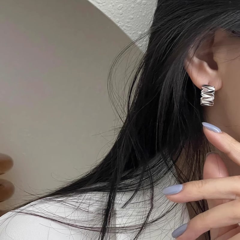 Cercei geometrici din cupru, placare electroplatinată, Ainella, pentru femei