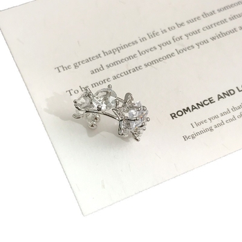 Трагус клип обеци със звезда, меден, микропавиран, пролет 2025