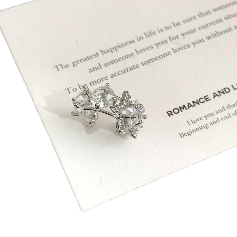 Трагус клип обеци със звезда, меден, микропавиран, пролет 2025