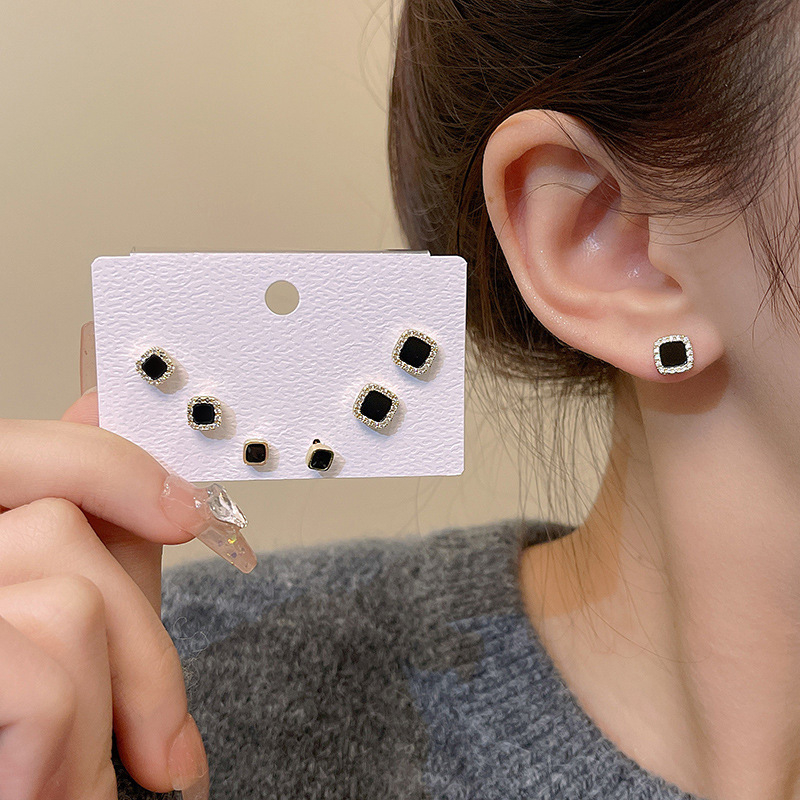 Cercei geometrice pătrate, cu accente diamantate, cupru electroplacat, stil întunecat pentru femei